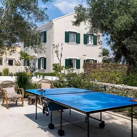 Vlasis Villa *